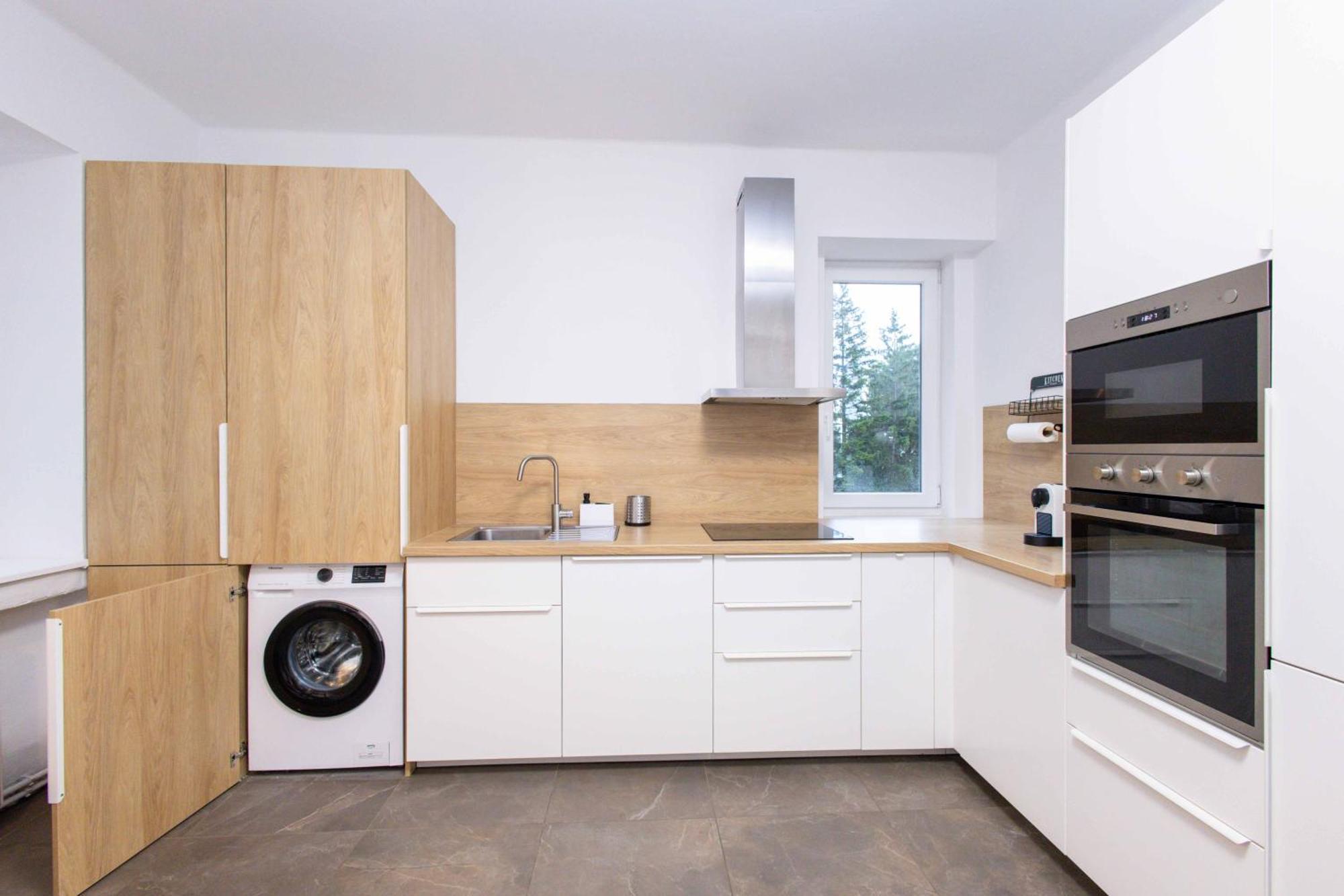 Charming Old Town Family Retreat Bratislava Exterior foto